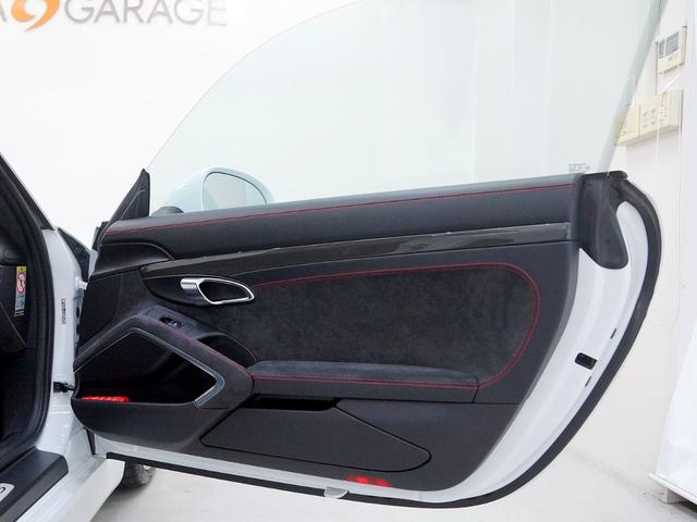 ケイマン ＧＴＳ　●スポーツクロノ●スポーツエグゾースト●電動可倒式ドアミラー●カーボンインテリアパッケージ●シートヒーター●２０ＡＷ●バックカメラ●デジタルインナーミラー●ドラレコ●レーダー●ＥＴＣ（24枚目）