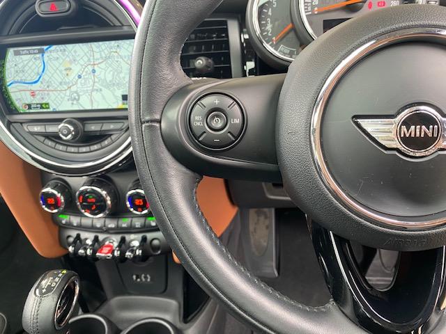 クーパーSD セブン 限定車・パノラマルーフ・純正ナビ・バックカメラ・LED・ETC・前後ドラレコ・シートヒーター(18枚目)