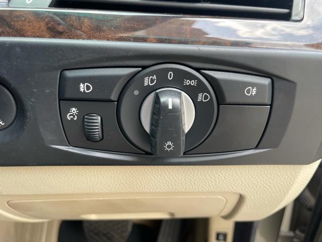 525iツーリングハイラインパッケージ 1オーナー・ベージュレザーシート・シートヒーター・iDriveナビ・HID・ETC・17AW(15枚目)