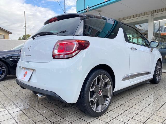 ds3 シック 60台限定車 dsモノグラムルーフ ドアミラーカバーステッカー 専用ツートン17インチaw etc 前後ドラレコ パドルシフト Carsmeet Web 自動車情報サイト Le Volant Carsmeet Web ル ボラン カーズミート ウェブ ds3 シック 60台限定車 dsモノグラムルーフ ドアミラーカバーステッカー 専用ツートン17インチaw etc 前後ドラレコ パドルシフト Carsmeet Web 自動車情報サイト Le Volant Carsmeet Web ル ボラン カーズミート ウェブ