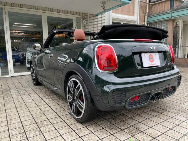 ジョンクーパーワークス コンバーチブル ジョンクーパーワークス コンバーチブル(4名)ブラウンレザーシート・シートヒーター・純正ナビ・Bカメラ・LED・ETC・ヘッドアップディスプレイ・クルーズコントロール・18AW(8枚目)