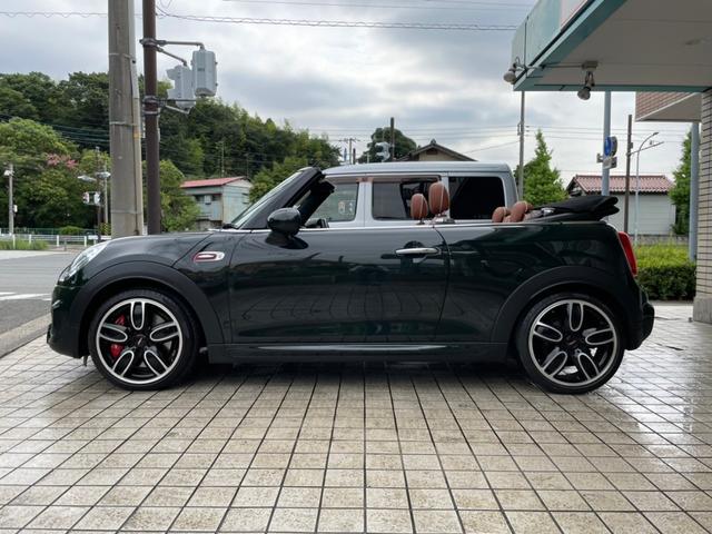ジョンクーパーワークス コンバーチブル ジョンクーパーワークス コンバーチブル(4名)ブラウンレザーシート・シートヒーター・純正ナビ・Bカメラ・LED・ETC・ヘッドアップディスプレイ・クルーズコントロール・18AW(9枚目)