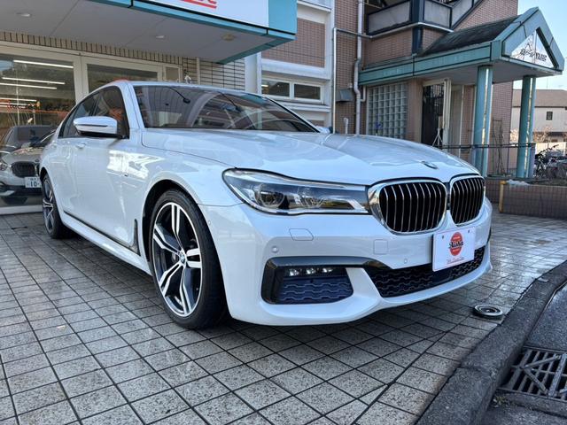 ７４０ｉ　Ｍスポーツ　サンルーフ　ヘッドアップディスプレイ　　３６０°カメラ　ＡＣＣ　黒革　シートヒーター　ベンチレーション　パワーシート　ＬＥＤ　ハーマンカードン　　純正２０インチＡＷ(6枚目)