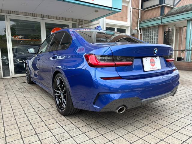 ３シリーズ ３３０ｉ　Ｍスポーツ　ハイラインパッケージ　１オーナー・モカレザー・サンルーフ・３６０度カメラ・前後ドラレコ・ヘッドアップディスプレイ・オートトランク・テレビ・ＥＴＣ・シートヒーター（9枚目）