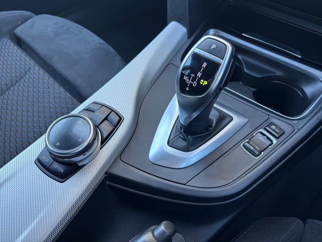 ３シリーズ ３２０ｄ　Ｍスポーツ　アクティブクルーズコントロール・ｉＤｒｉｖｅナビ・バックカメラ・メモリー機能付きパワーシート・１８ＡＷ・ＥＴＣ（13枚目）