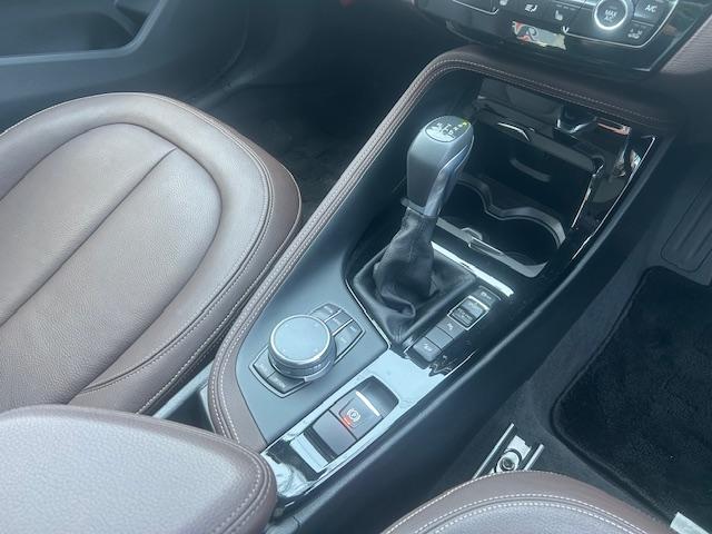 Ｘ１ ｘＤｒｉｖｅ　１８ｄ　ｘライン　１オーナー・モカレザー・メモリー機能付きパワーシート・シートヒーター・ナビ・バックカメラ・ＬＥＤ・ＥＴＣ・サンルーフ・１８ＡＷ・Ｐバックドア（26枚目）