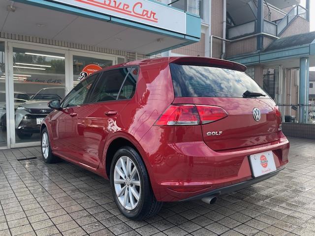 ゴルフ ラウンジ 特別限定車・バイキセノンヘッドライト・ダークティンテッドガラス(リア/リア左右)・インフォテインメントシステムDiscover Pro・アンビエントライト+フットウェルランプ ・TV・Bカメラ・ETC(7枚目)
