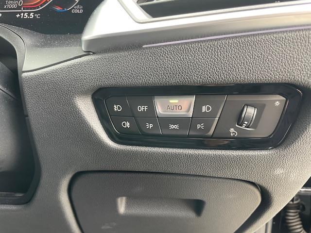 3シリーズ 320d xDriveツーリング Mスポーツ 純正ナビ・360度カメラ・LEDヘッドライト・ハーフレザーシート・メモリー機能付きパワーシート・シートヒーター・ETC・18AW・パワーバックドア(22枚目)