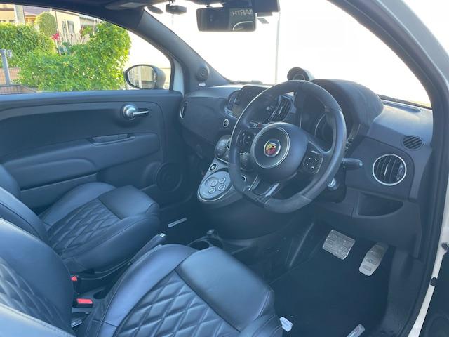 アバルト695 ツーリズモ Beats(11枚目)