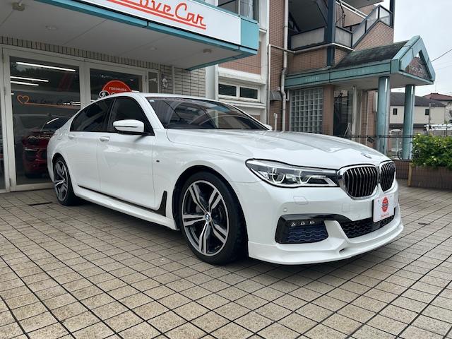７シリーズ ７４０ｉ　Ｍスポーツ　ＳＲ・黒革・シートヒーター・シートクーラー・３６０度カメラ・ハーマンカードンスピーカー・ヘッドアップディスプレイ・パワートランク・Ｆドライブレコーダー・ＥＴＣ・２０ＡＷ（5枚目）