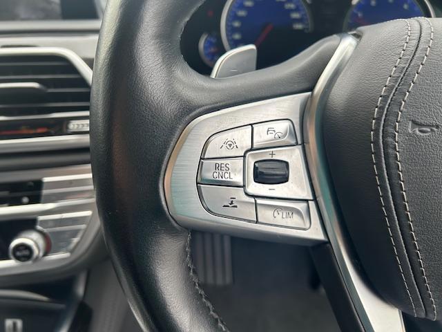 ７シリーズ ７４０ｉ　Ｍスポーツ　ＳＲ・黒革・シートヒーター・シートクーラー・３６０度カメラ・ハーマンカードンスピーカー・ヘッドアップディスプレイ・パワートランク・Ｆドライブレコーダー・ＥＴＣ・２０ＡＷ（20枚目）