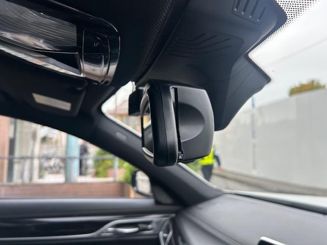 ７シリーズ ７４０ｉ　Ｍスポーツ　ＳＲ・黒革・シートヒーター・シートクーラー・３６０度カメラ・ハーマンカードンスピーカー・ヘッドアップディスプレイ・パワートランク・Ｆドライブレコーダー・ＥＴＣ・２０ＡＷ（37枚目）