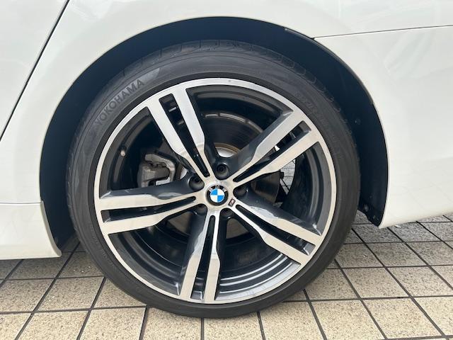 ７シリーズ ７４０ｉ　Ｍスポーツ　ＳＲ・黒革・シートヒーター・シートクーラー・３６０度カメラ・ハーマンカードンスピーカー・ヘッドアップディスプレイ・パワートランク・Ｆドライブレコーダー・ＥＴＣ・２０ＡＷ（41枚目）