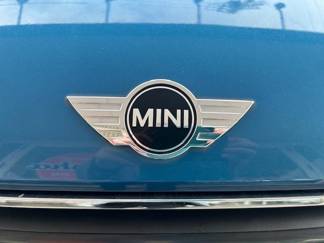 ＭＩＮＩエンブレム