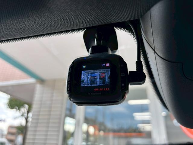 Bクラス B180 スポーツ ナイトパッケージ 100thアニバーサリーED・ブラックレザー・パワーシート・シートヒーター・純正ナビ・TV・バックカメラ・ETC・ナイトパッケージ・レーダーセーフティーパッケージ(16枚目)