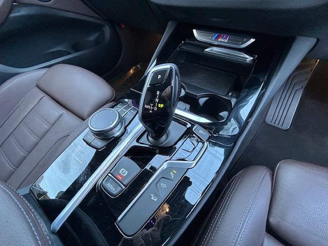 Ｘ３ Ｍ４０ｄ　Ｍ４０ｄ（５名）１オーナー・モカレザー・メモリー機能付きパワーシート・シートヒーター・パノラマガラスサンルーフ・ハーマンカードン・ヘッドアップディスプレイ・３６０カメラ・ＴＶ・ＥＴＣ・２１ＡＷ・（15枚目）