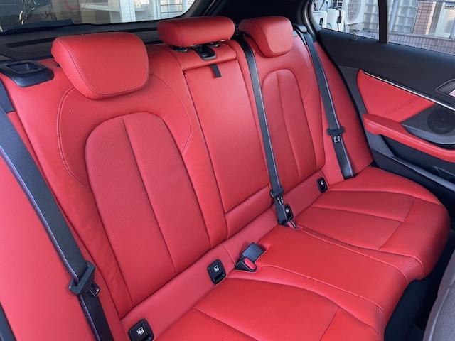 １シリーズ １１８ｄ　Ｍスポーツエディションジョイ＋ハイラインＰ　１オーナー・Ｍスポーツプラスパッケージ・ナビゲーション・コンフォート・ハイラインパッケージ（レッドレザー）・バックカメラ・ＥＴＣ・ＡＣＣ・Ｍブレーキ・Ｐシート・シートＨ・ＥＴＣ・１８ＡＷ（12枚目）