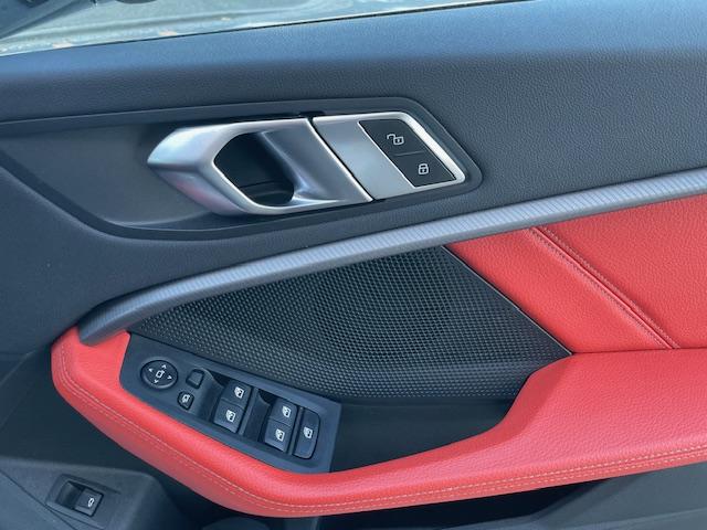 １シリーズ １１８ｄ　Ｍスポーツエディションジョイ＋ハイラインＰ　１オーナー・Ｍスポーツプラスパッケージ・ナビゲーション・コンフォート・ハイラインパッケージ（レッドレザー）・バックカメラ・ＥＴＣ・ＡＣＣ・Ｍブレーキ・Ｐシート・シートＨ・ＥＴＣ・１８ＡＷ（26枚目）