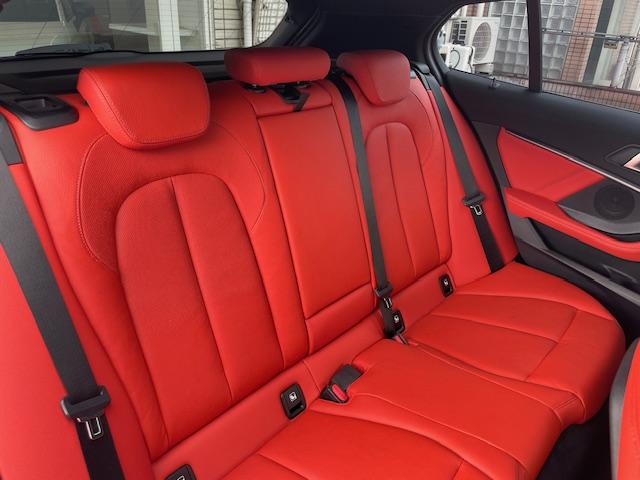 １シリーズ １１８ｄ　Ｍスポーツエディションジョイ＋ハイラインＰ　赤レザー・メモリー機能付きパワーシート・シートヒーター・ナビ・地デジ・Ｂカメラ・ＡＣＣ・ＬＣＷ・Ｐバックドア・ＬＥＤヘッドライト・前後ドラレコ・１８ＡＷ（12枚目）