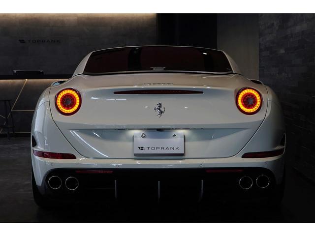 カリフォルニアＴ ベースグレード　Ｆ１　ＤＣＴ　ＬＥＤカーボンドライビングゾーン　ＯＰ鍛造２０インチＡＷ　ブルースターリングインテリア　ＡｐｐｌｅＣａｒＰｌａｙ　正規ディーラー車（36枚目）