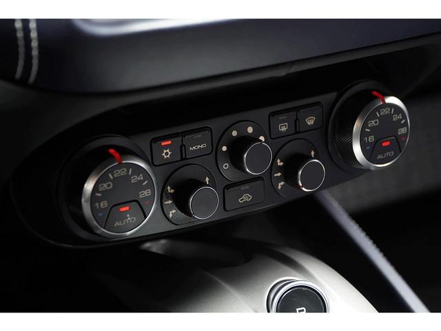 カリフォルニアＴ ベースグレード　Ｆ１　ＤＣＴ　ＬＥＤカーボンドライビングゾーン　ＯＰ鍛造２０インチＡＷ　ブルースターリングインテリア　ＡｐｐｌｅＣａｒＰｌａｙ　正規ディーラー車（49枚目）