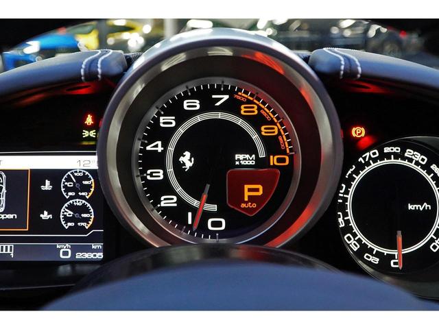 カリフォルニアＴ ベースグレード　Ｆ１　ＤＣＴ　ＬＥＤカーボンドライビングゾーン　ＯＰ鍛造２０インチＡＷ　ブルースターリングインテリア　ＡｐｐｌｅＣａｒＰｌａｙ　正規ディーラー車（52枚目）