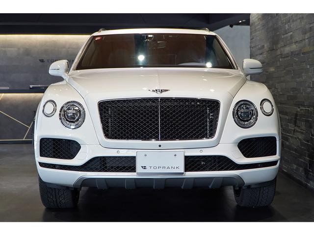 ベンテイガ Ｖ８　マリナードライビングスペック　７シータースペック　ダイヤモンドキルティングインテリア　ブラック２２インチＡＷ　リアモニター（23枚目）
