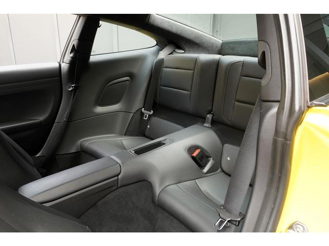 ９１１ ９１１カレラＳ　ＰＤＫ　レーシングイエロー　スポーツデザインＰＫＧ　スポーツクロノＰＫＧ　ＰＡＳＭスポーツシャシー　スポーツデザインステア　シートヒーター（14枚目）