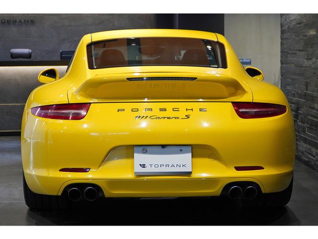 ９１１ ９１１カレラＳ　ＰＤＫ　レーシングイエロー　スポーツデザインＰＫＧ　スポーツクロノＰＫＧ　ＰＡＳＭスポーツシャシー　スポーツデザインステア　シートヒーター（15枚目）