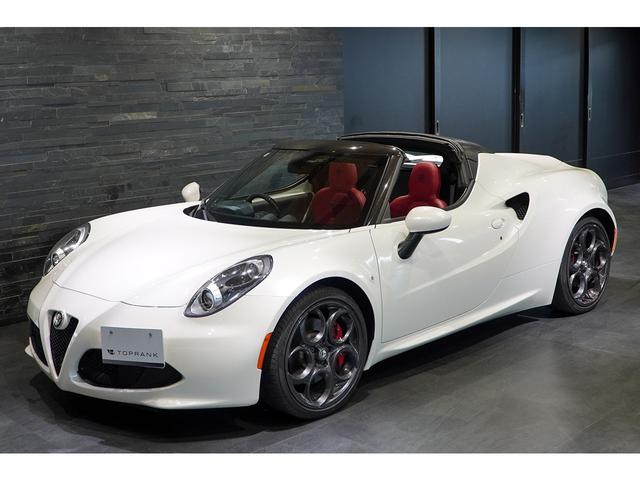 ４Ｃスパイダー ベースグレード　スポーツＰＫＧ　レザーＰＫＧ　レッドレザーインテリア　ブラックソフトトップＦ：１８／Ｒ：１９インチＡＷ　レッドブレーキキャリパー　スポーツエキゾースト（13枚目）