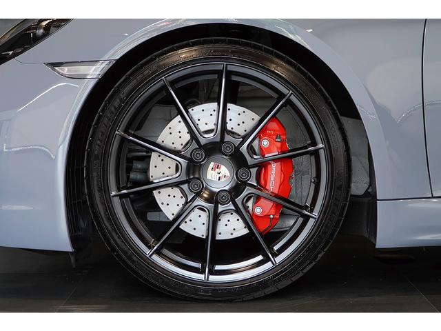 ７１８ボクスター ７１８ボクスターＧＴＳ　４．０　スポクロ　スポエグ　左ハンドル　アークティックグレー　カーボンインテリアＰＫＧ　ＰＤＬＳ＋ヘッドライト　シートヒーター　１オーナー　新車保証付き（6枚目）