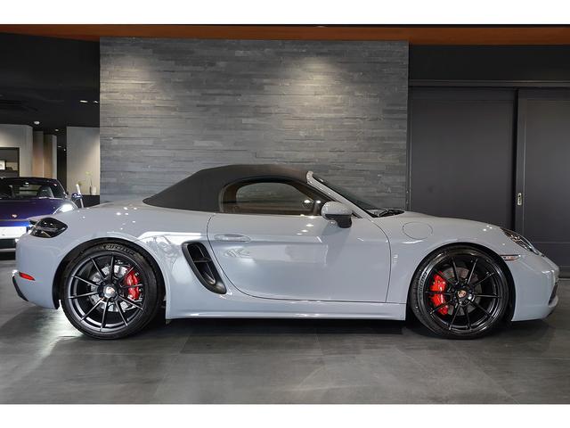 ７１８ボクスター ７１８ボクスターＧＴＳ　４．０　スポクロ　スポエグ　左ハンドル　アークティックグレー　カーボンインテリアＰＫＧ　ＰＤＬＳ＋ヘッドライト　シートヒーター　１オーナー　新車保証付き（13枚目）