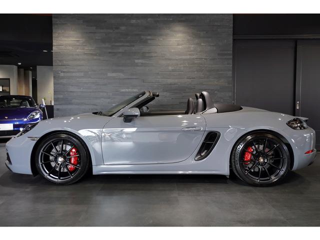 ７１８ボクスター ７１８ボクスターＧＴＳ　４．０　スポクロ　スポエグ　左ハンドル　アークティックグレー　カーボンインテリアＰＫＧ　ＰＤＬＳ＋ヘッドライト　シートヒーター　１オーナー　新車保証付き（18枚目）