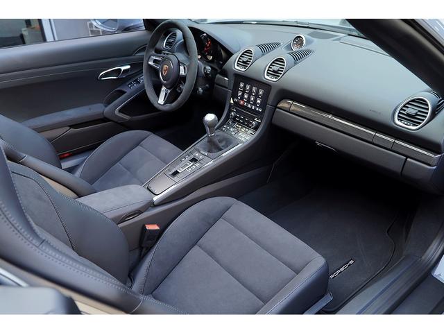 ７１８ボクスター ７１８ボクスターＧＴＳ　４．０　スポクロ　スポエグ　左ハンドル　アークティックグレー　カーボンインテリアＰＫＧ　ＰＤＬＳ＋ヘッドライト　シートヒーター　１オーナー　新車保証付き（35枚目）