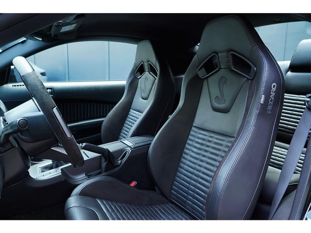マスタング シェルビーＧＴ５００　新車並行車　左ハンドル　６速ＭＴ　ＳＶＴパフォーマンスＰＫＧ　２０１４年モデル　専用１９／２０インチ鍛造ＡＷ　Ｂｒｅｍｂｏブレーキ（15枚目）