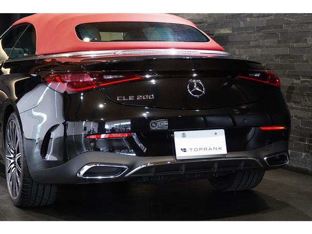 ＣＬＥ ＣＬＥ２００　カブリオレ　スポーツ　ベージュレザー　レッドソフトトップ　ＥＸＣ＆ドライバーズＰＫＧ　Ｂｕｒｍｅｓｔｅｒ　１オーナー　新車保証（22枚目）