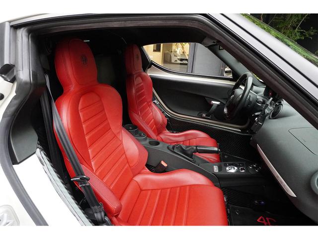 ４Ｃ ベースグレード　スポーツＰＫＧ　レザーＰＫＧ　マドレペルラホワイト　スポーツエキゾースト　スポーツサスペンション　レッドレザー　レッドキャリパー　１８／１９ＡＷ（15枚目）