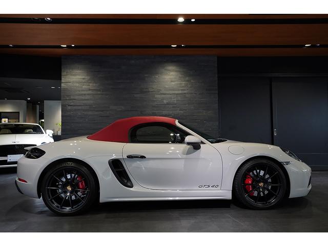 ７１８ボクスター ７１８ボクスターＧＴＳ　４．０　ＰＤＫ　ＳＰカラー／クレヨン　ＰＤＬＳ付きＬＥＤヘッドライト　ＡＣＣ　レーンチェンジアシスト　２０２５ｙモデル　１オーナー　左Ｈ　走行７００ｋｍ（9枚目）