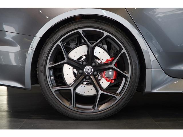 ＲＳ６アバント パフォーマンス ベースグレード　ＲＳスポーツエキゾースト　ＲＳスポーツサス＋　パノラマＳＲ　カーボン＆ブラックスタイリング　コニャック革　ワンオーナー（10枚目）