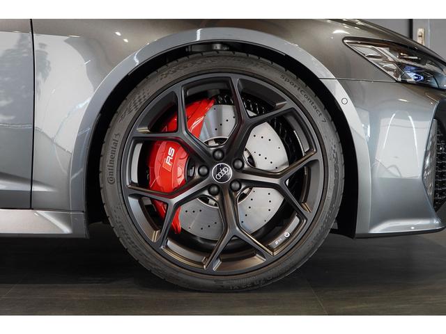 ＲＳ６アバント パフォーマンス ベースグレード　ＲＳスポーツエキゾースト　ＲＳスポーツサス＋　パノラマＳＲ　カーボン＆ブラックスタイリング　コニャック革　ワンオーナー（11枚目）