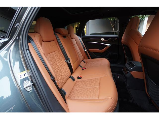 ＲＳ６アバント パフォーマンス ベースグレード　ＲＳスポーツエキゾースト　ＲＳスポーツサス＋　パノラマＳＲ　カーボン＆ブラックスタイリング　コニャック革　ワンオーナー（15枚目）
