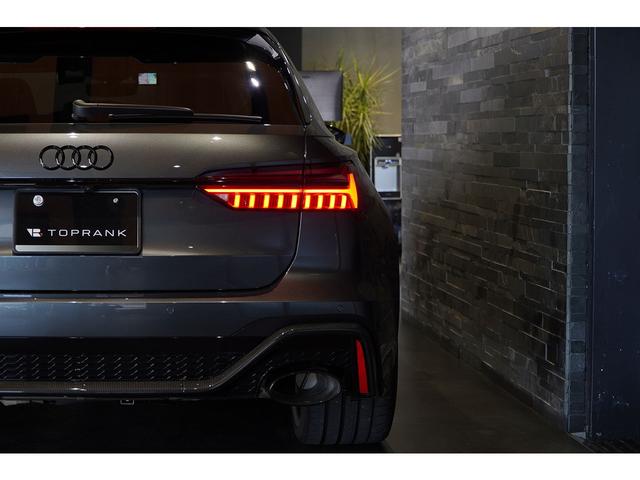 ＲＳ６アバント パフォーマンス ベースグレード　ＲＳスポーツエキゾースト　ＲＳスポーツサス＋　パノラマＳＲ　カーボン＆ブラックスタイリング　コニャック革　ワンオーナー（26枚目）