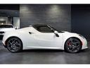 ４Ｃスパイダー ベースグレード　スポーツＰＫＧ　レザーＰＫＧ　レッドレザーインテリア　ブラックソフトトップＦ：１８／Ｒ：１９インチＡＷ　レッドブレーキキャリパー　スポーツエキゾースト（6枚目）