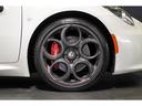 ４Ｃスパイダー ベースグレード　スポーツＰＫＧ　レザーＰＫＧ　レッドレザーインテリア　ブラックソフトトップＦ：１８／Ｒ：１９インチＡＷ　レッドブレーキキャリパー　スポーツエキゾースト（8枚目）