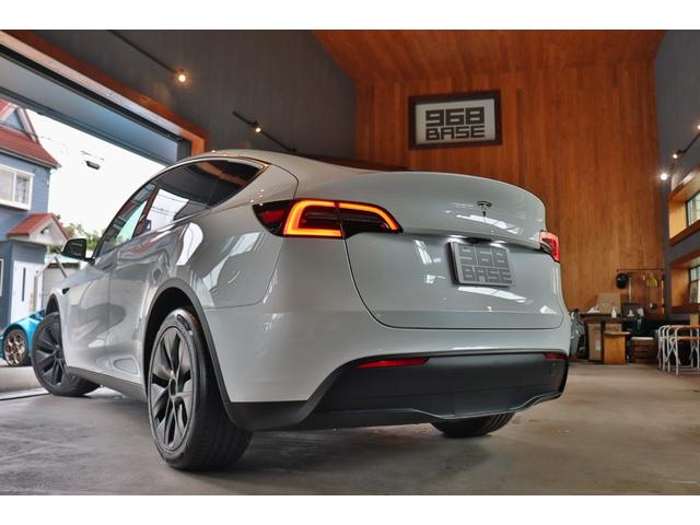 モデルＹ ＲＷＤ　パノラマガラスルーフ　ステアリングヒーター　ブラックレザー　パワーシート　シートヒーター　ナビ　ＥＴＣ　バックカメラ　コーナーセンサー　ドラレコ　パワーテールゲート　ＬＥＤライト　１９ＡＷ（76枚目）