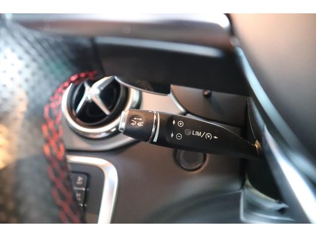 ＧＬＡクラス ＧＬＡ１８０　スポーツ　キーレスゴー　レーダーセーフティ　パドルシフト　ハーフレザー　シートヒーター　ナビ　地デジ　ＥＴＣ　バックカメラ　コーナーセンサー　ドラレコ　パワーテールゲート　１８ＡＷ（66枚目）