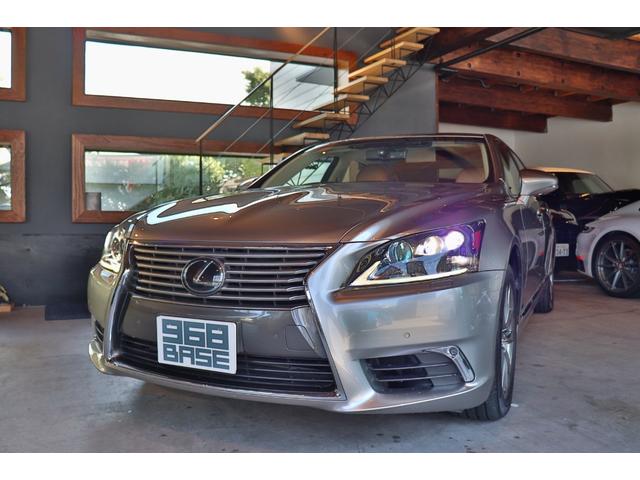 ＬＳ ＬＳ４６０Ｌ　ブラウンレザー　後席モニター　ドラレコ　ＬＫＡ　ＢＳＭ　ステアリングヒーター　全席シートヒーター　全席ベンチレーション　ナビ　地デジ　ＥＴＣ　バックカメラ　コーナーセンサー　オートトランクリッド（5枚目）