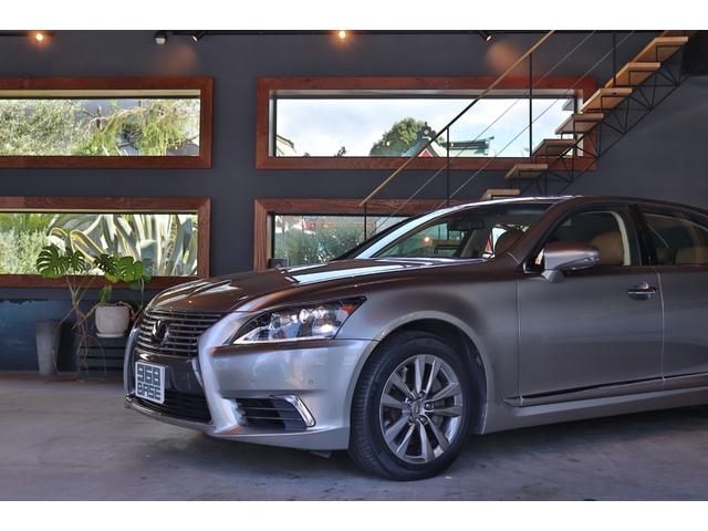 ＬＳ ＬＳ４６０Ｌ　ブラウンレザー　後席モニター　ドラレコ　ＬＫＡ　ＢＳＭ　ステアリングヒーター　全席シートヒーター　全席ベンチレーション　ナビ　地デジ　ＥＴＣ　バックカメラ　コーナーセンサー　オートトランクリッド（29枚目）