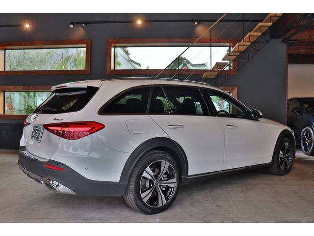 Cクラスオールテレイン C220d 4マチック オールテレイン レザーEXC パノラマSR レーダーセーフティ 黒革 シートヒーター シートクーラー ナビ Burmester3Dサラウンド 地デジ 360°カメラ コーナーセンサー FRドラレコ Pテールゲート(3枚目)