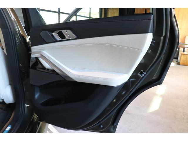 Ｘ６ ｘＤｒｉｖｅ　３５ｄ　Ｍスポーツ　Ｉｎｄｉｖｉｄｕａｌフルレザーメリノ（アイボリーホワイト／アトラスグレー）　ドラレコ（39枚目）